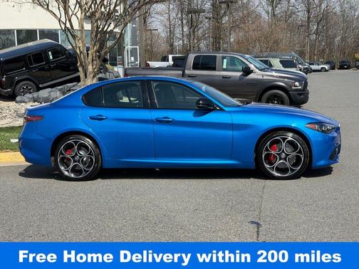 Misano Blue Metallic 2024 Alfa Romeo Giulia Veloce