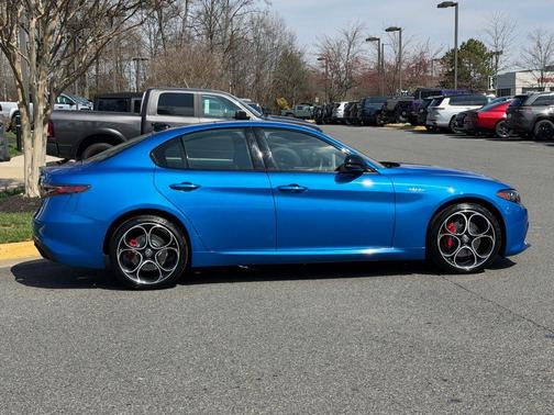 2024 Alfa Romeo Giulia Veloce