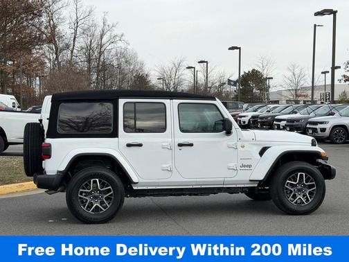 Bright White Clearcoat 2024 Jeep Wrangler Sahara