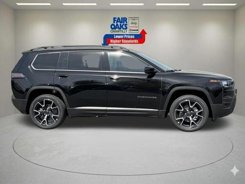 Diamond Black 2026 Jeep Cherokee Overland