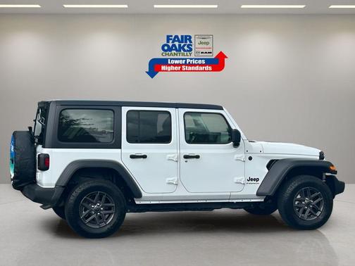 2024 Jeep Wrangler Sport