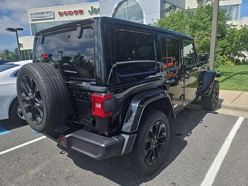2024 Jeep Wrangler 4xe Sahara