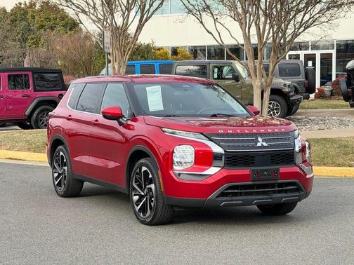 2022 Mitsubishi Outlander ES