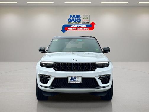 2025 Jeep Grand Cherokee Summit