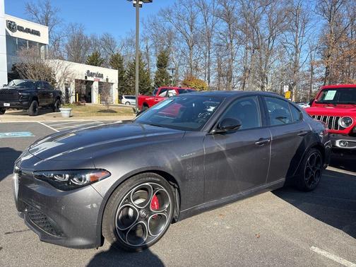 2024 Alfa Romeo Giulia Veloce