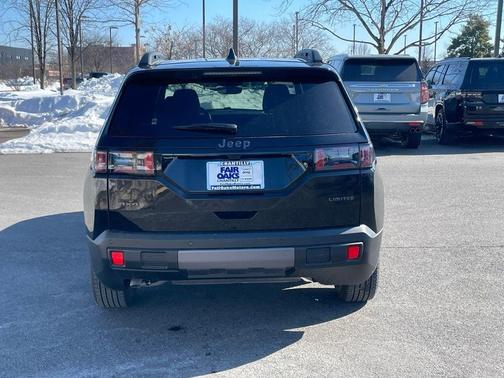 Diamond Black 2026 Jeep Cherokee LAREDO/LIMITED