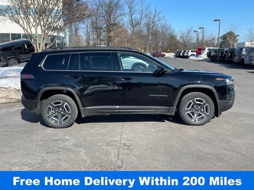 Diamond Black 2026 Jeep Cherokee LAREDO/LIMITED