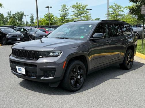 2023 Jeep Grand Cherokee L Laredo