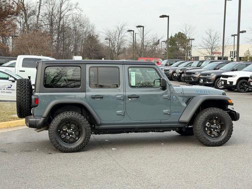 2025 Jeep Wrangler 4xe Sport