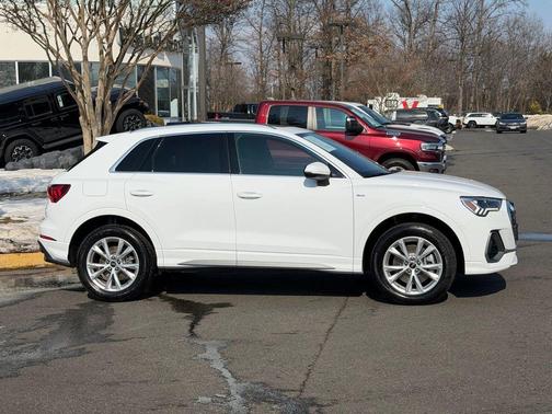 2025 Audi Q3 45 S line Premium