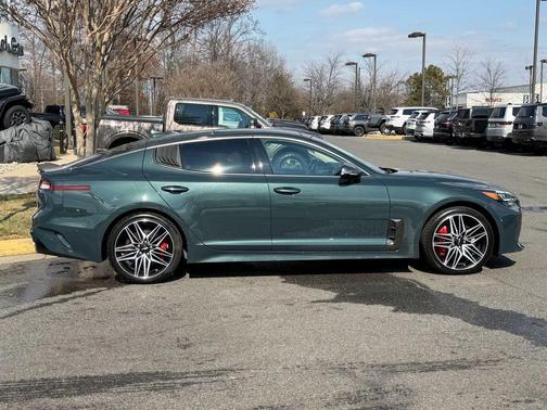 2022 Kia Stinger GT1