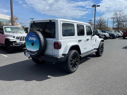 2025 Jeep Wrangler 4xe Sahara