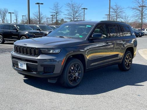 2025 Jeep Grand Cherokee L Laredo
