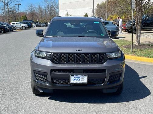2025 Jeep Grand Cherokee L Laredo