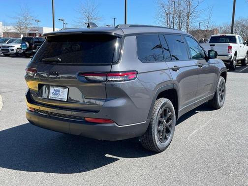 2025 Jeep Grand Cherokee L Laredo