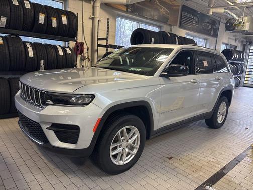 2024 Jeep Grand Cherokee Laredo X