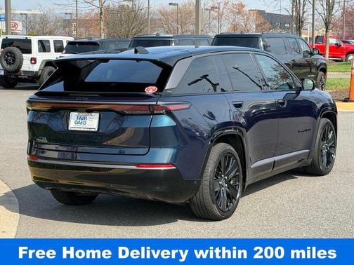 Fathom Blue Pearlcoat 2024 Jeep Wagoneer S Launch Edition