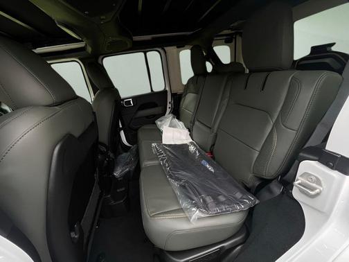 2024 Jeep Wrangler 4xe High Altitude