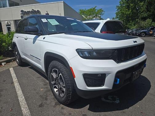 2023 Jeep Grand Cherokee 4xe Trailhawk