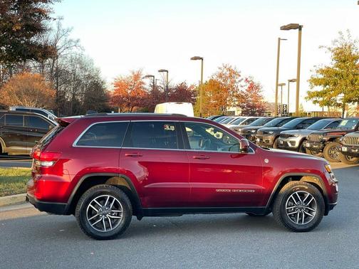 2020 Jeep Grand Cherokee Laredo
