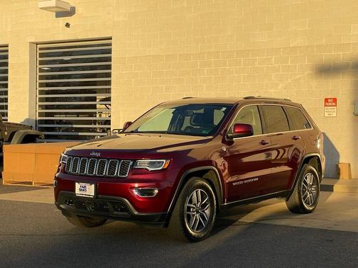 2020 Jeep Grand Cherokee Laredo