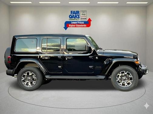 Black Clearcoat 2026 Jeep Wrangler Sahara