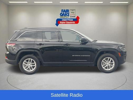 Diamond Black 2025 Jeep Grand Cherokee Laredo X
