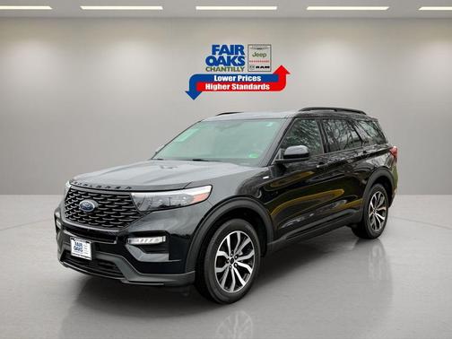 2022 Ford Explorer ST-Line
