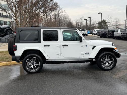 2024 Jeep Wrangler 4xe Sport