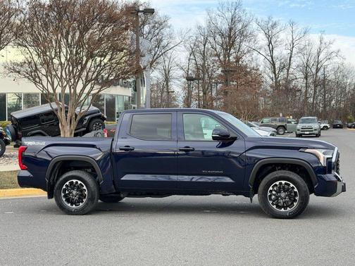 2025 Toyota Tundra SR5