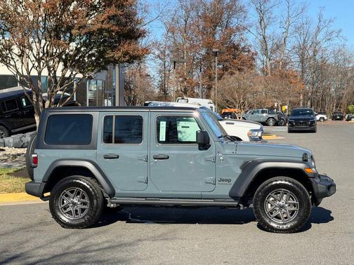 2024 Jeep Wrangler Sport