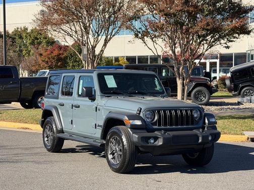 2024 Jeep Wrangler Sport