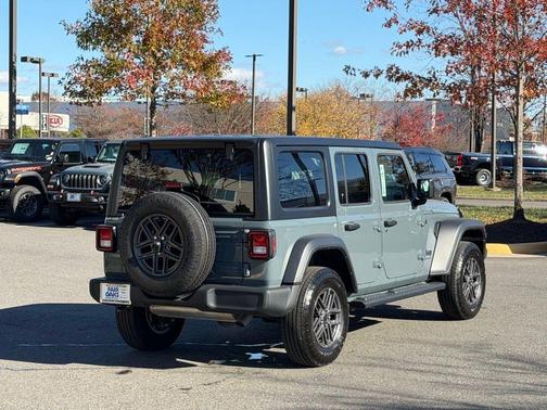 2024 Jeep Wrangler Sport