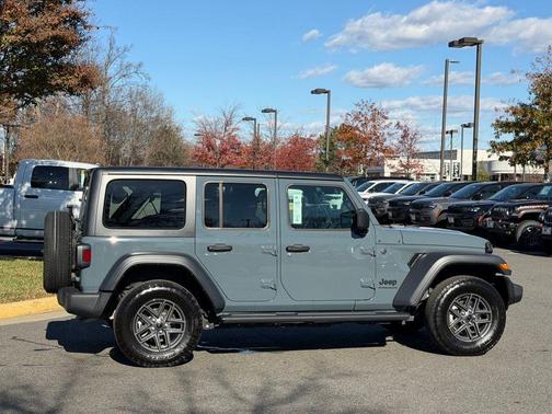 2024 Jeep Wrangler Sport