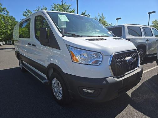 2022 Ford Transit-250 Base