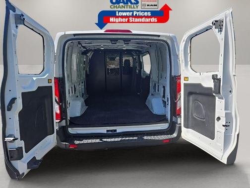 2022 Ford Transit-250 Base
