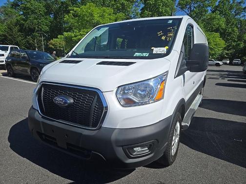 2022 Ford Transit-250 Base