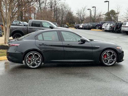 2024 Alfa Romeo Giulia Veloce