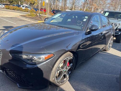 2024 Alfa Romeo Giulia Veloce