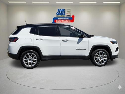 Bright White Clearcoat 2025 Jeep Compass Limited
