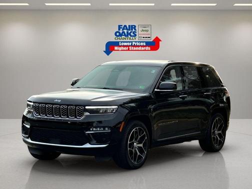 2023 Jeep Grand Cherokee Summit