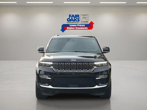 2023 Jeep Grand Cherokee Summit