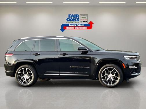2023 Jeep Grand Cherokee Summit