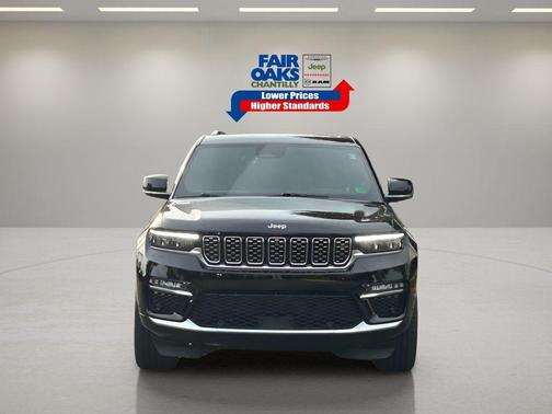 2023 Jeep Grand Cherokee Summit