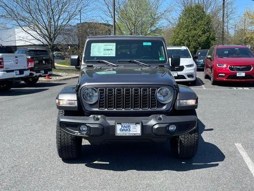 2025 Jeep Gladiator Sport