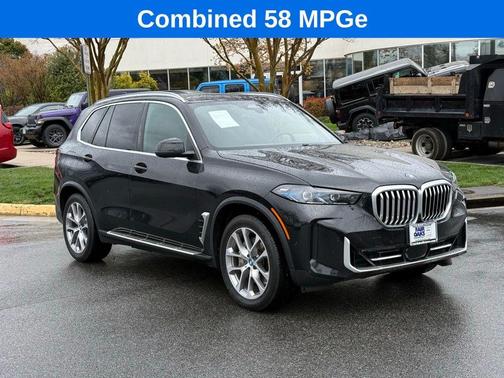 Black Sapphire Metallic 2025 BMW X5 PHEV xDrive50e