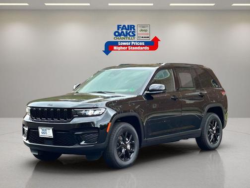2025 Jeep Grand Cherokee Laredo