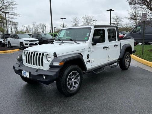 2020 Jeep Gladiator Sport
