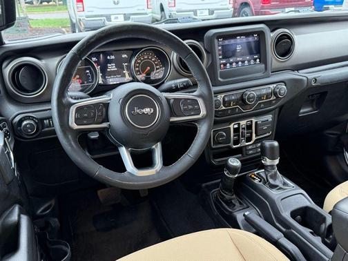 2020 Jeep Gladiator Sport