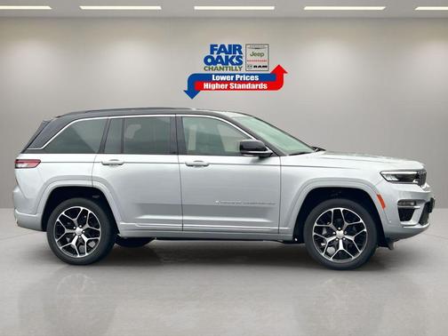 2025 Jeep Grand Cherokee Summit